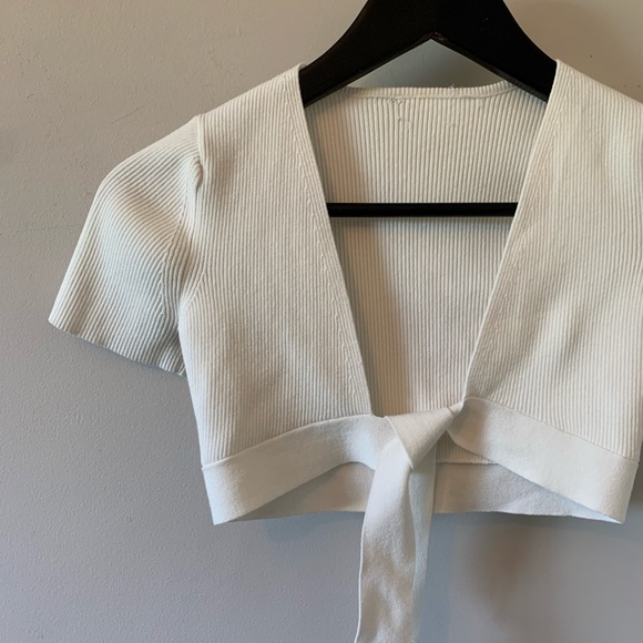 Wilfred Sweaters - Wilfred / Cropped / Short Sleeve / Cardigan